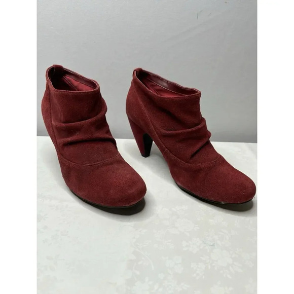 US Shoes - TRIBECA RED/MAROON WOMENS, US 10